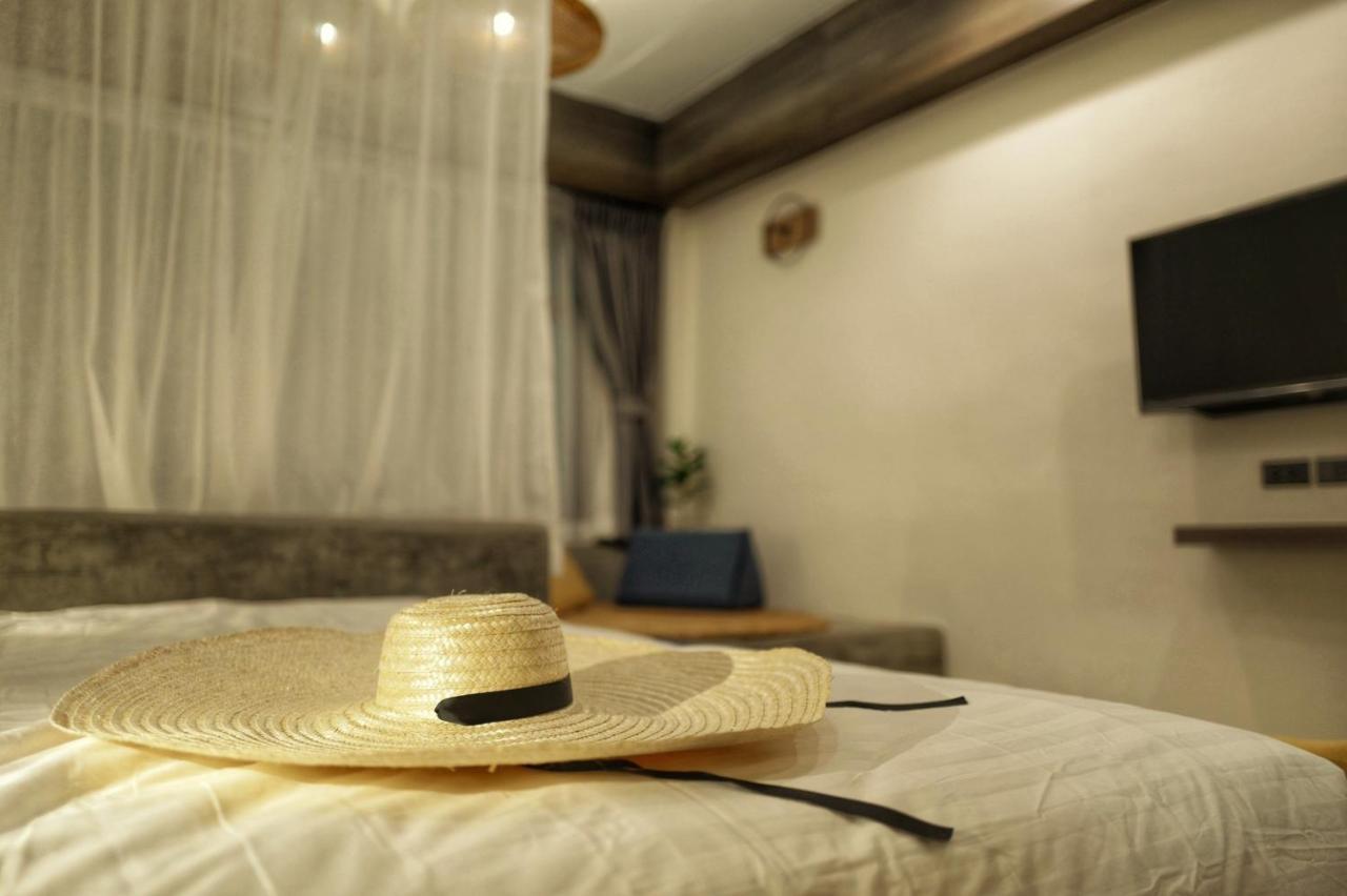 Krung Boutique Hotel Bangkok Exteriör bild