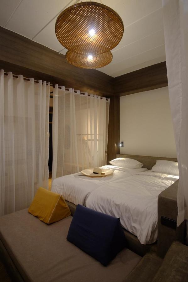 Krung Boutique Hotel Bangkok Exteriör bild